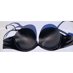 32D black pushup bra Victoria's Secret with under wire